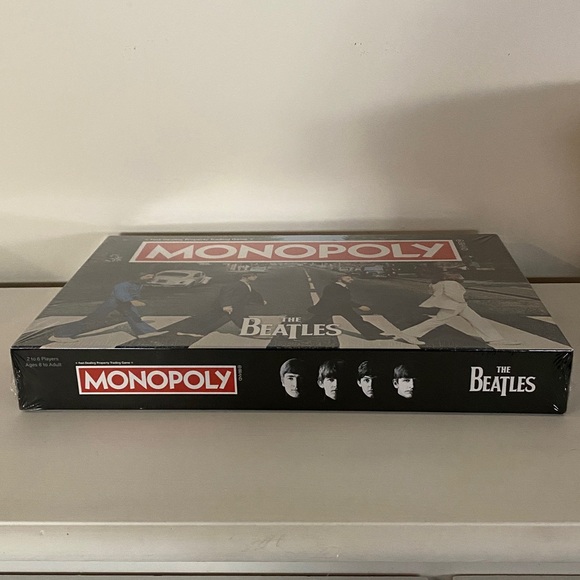 NWT Sealed Monopoly The Beatles Edition Board Game - Picture 5 of 11